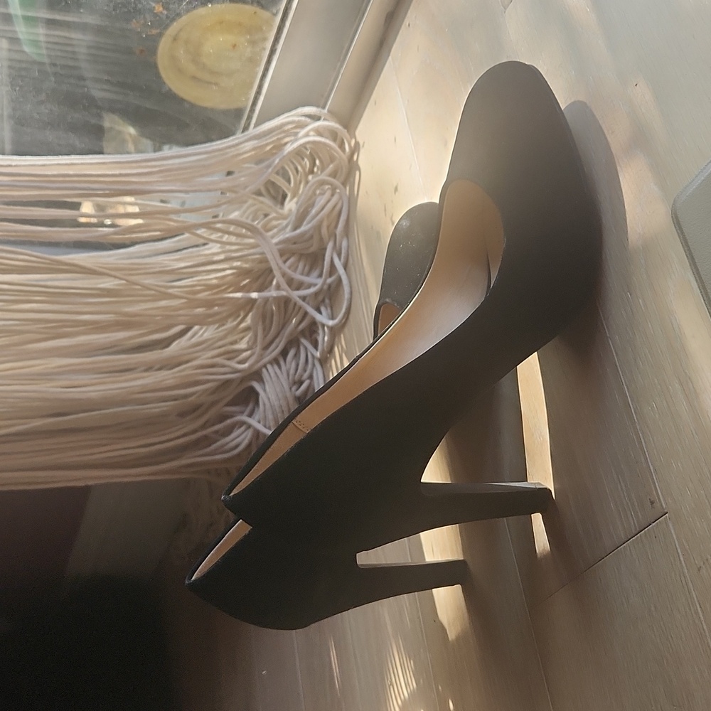 Perfect Black Pump - image 1